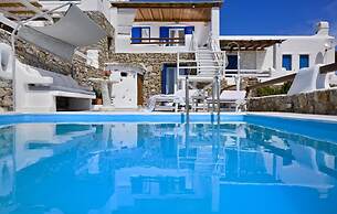Fulfill your Holiday Dreams at Mikonos