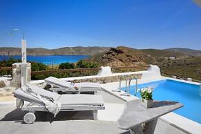 Fulfill your Holiday Dreams at Mikonos
