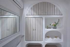 Fulfill your Holiday Dreams at Mikonos