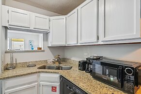 Sandpiper Cove 8204 Condo by RedAwning