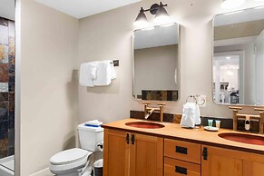 Passage Point 405 3 Bedroom Condo