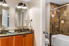 Passage Point 405 3 Bedroom Condo