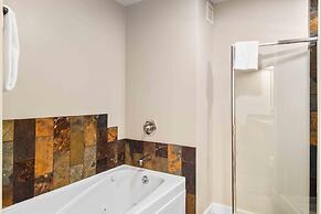 Passage Point 405 3 Bedroom Condo