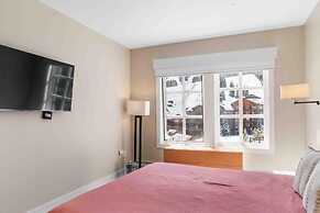 Passage Point 405 3 Bedroom Condo