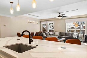 Passage Point 405 3 Bedroom Condo