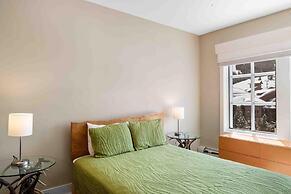 Passage Point 405 3 Bedroom Condo