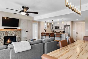 Passage Point 405 3 Bedroom Condo