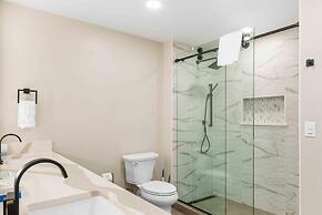 Passage Point 405 3 Bedroom Condo