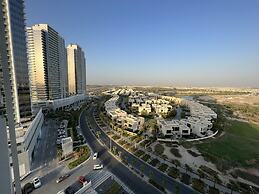 Master piece - Lush Green Oasis With Balcony With Stunning Views