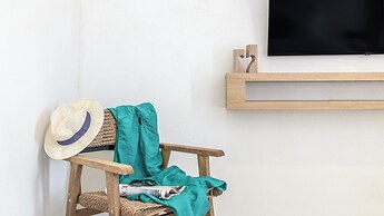 Nove Milos Luxury by Estia