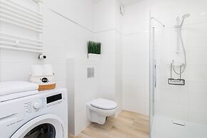 Studio Łużycka With Parking by Renters