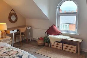 Luxury Designer 4-bed Home in the Heart of Belfast