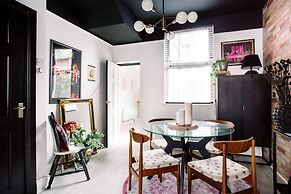 Luxury Designer 4-bed Home in the Heart of Belfast