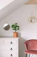 Luxury Designer 4-bed Home in the Heart of Belfast