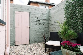 Luxury Designer 4-bed Home in the Heart of Belfast