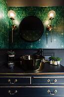 Luxury Designer 4-bed Home in the Heart of Belfast