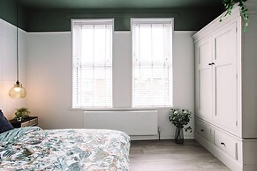 Luxury Designer 4-bed Home in the Heart of Belfast