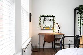 Luxurious 4-bedroom Home on Trendy Ormeau, Belfast