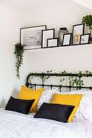 Luxurious 4-bedroom Home on Trendy Ormeau, Belfast