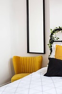 Luxurious 4-bedroom Home on Trendy Ormeau, Belfast