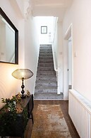 Luxurious 4-bedroom Home on Trendy Ormeau, Belfast