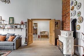 Folwark Rafałówka by Renters