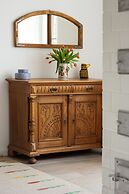 Folwark Rafałówka by Renters