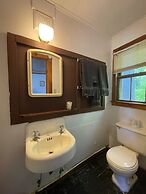 Park Motel and Cabins