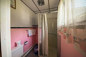 Park Motel and Cabins