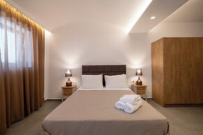 Sand Gem - Beach Apartments