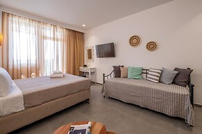 Sand Gem - Beach Apartments