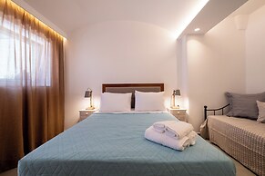 Sand Gem - Beach Apartments