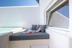 Sand Gem - Beach Apartments