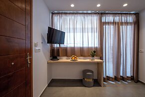 Sand Gem - Beach Apartments