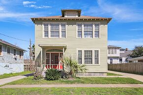 The Big Kahuna Manor