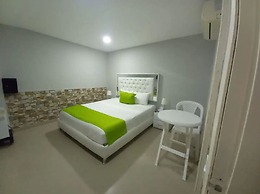 Hotel BM-17  Cerca Al Mar