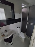 Hotel BM-17  Cerca Al Mar