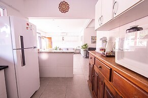 4 quartos piscina 350 m praia