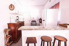 4 quartos piscina 350 m praia