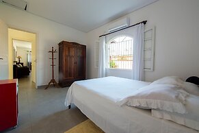 4 quartos piscina 350 m praia