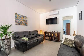 4 quartos piscina 350 m praia