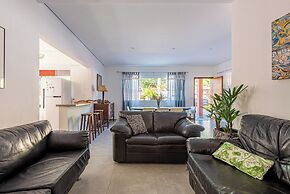 4 quartos piscina 350 m praia