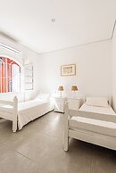 4 quartos piscina 350 m praia