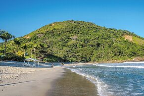 4 quartos piscina 350 m praia