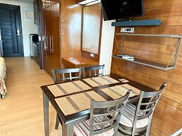 Sea and Sky condo Karon 306