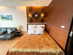 Sea and Sky condo Karon 306