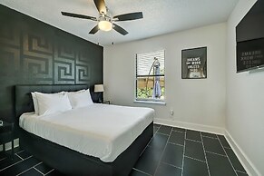 Vibe House Message Now for Summer Special