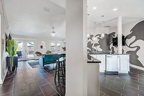 Vibe House Message Now for Summer Special