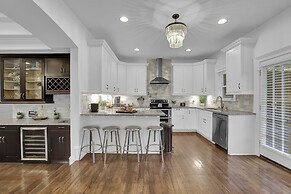 Buckhead Dream Message Now for Summer Special