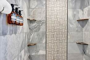 Heart of Buckhead Message Now for Summer Special